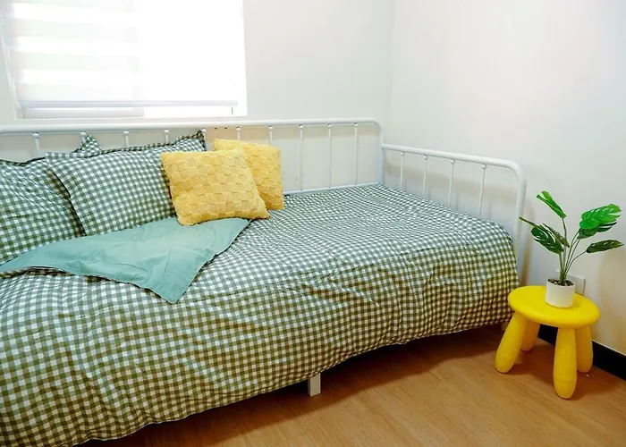 2br With Full Kitchen, Balcony And Wi-fi In Qc Apartamento Manila