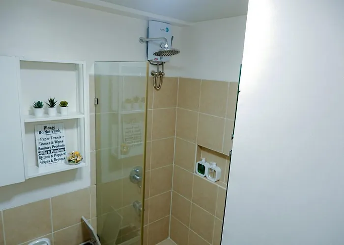 2br With Full Kitchen, Balcony And Wi-fi In Qc * Manila