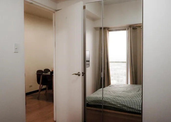 2br With Full Kitchen, Balcony And Wi-fi In Qc