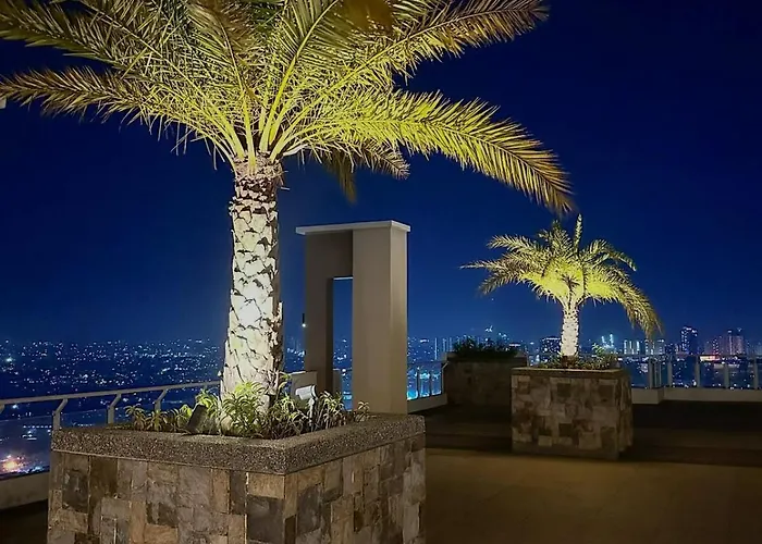 2br With Full Kitchen, Balcony And Wi-fi In Qc Apartamento
