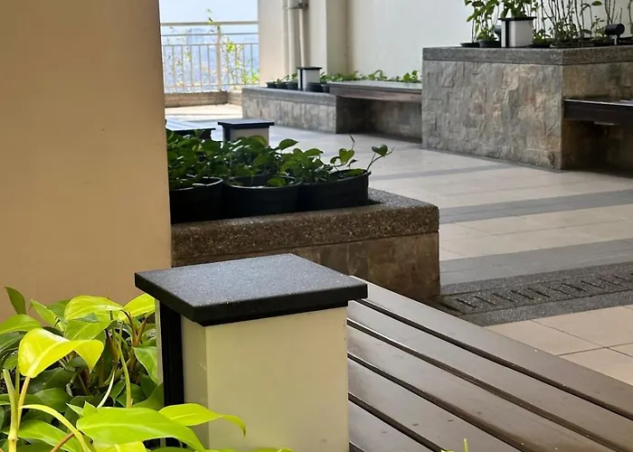 2br With Full Kitchen, Balcony And Wi-fi In Qc Apartamento