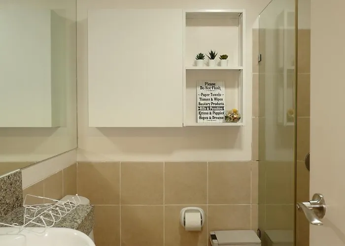 Apartamento 2br With Full Kitchen, Balcony And Wi-fi In Qc *