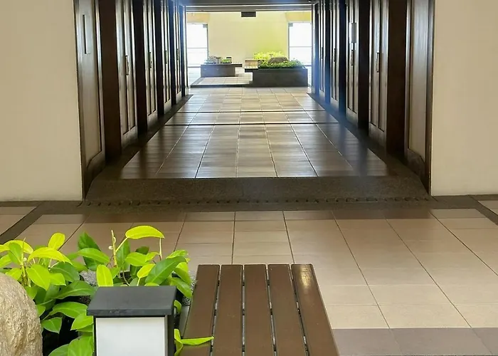 2br With Full Kitchen, Balcony And Wi-fi In Qc Apartamento *