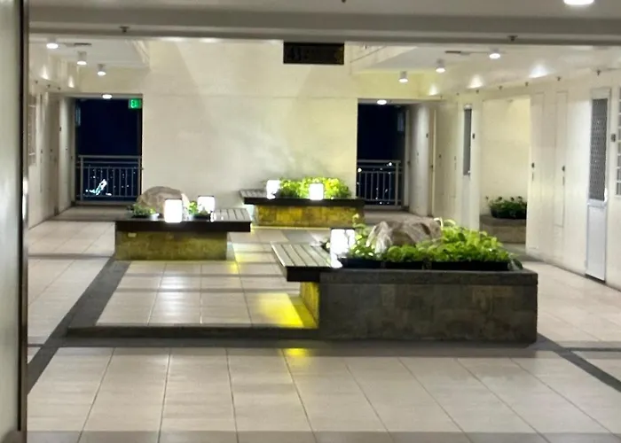 Apartamento 2br With Full Kitchen, Balcony And Wi-fi In Qc *