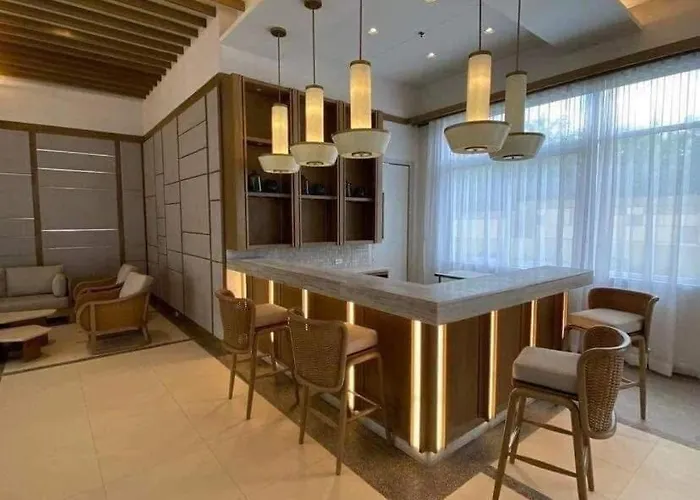 Apartamento 2br With Full Kitchen, Balcony And Wi-fi In Qc *